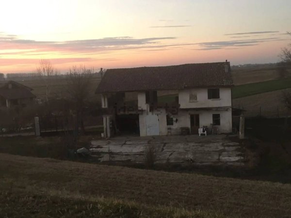 appartamento in vendita a Pieve Porto Morone