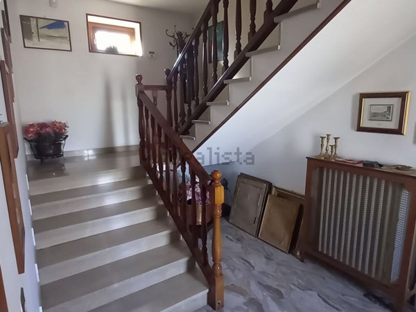 casa indipendente in vendita a Pieve Porto Morone in zona Casoni