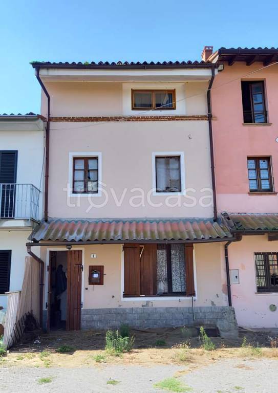 appartamento in vendita a Pieve Porto Morone