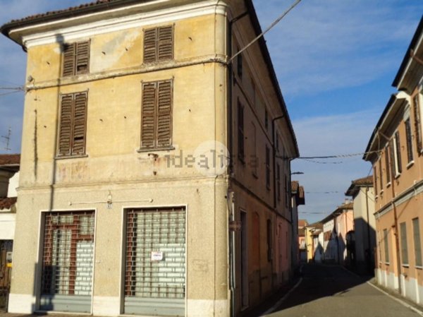 appartamento in vendita a Pieve Porto Morone