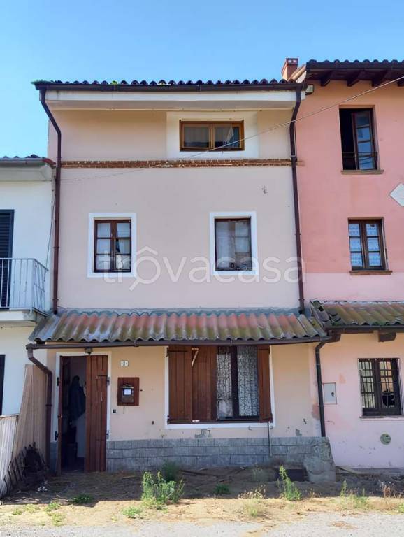 appartamento in vendita a Pieve Porto Morone