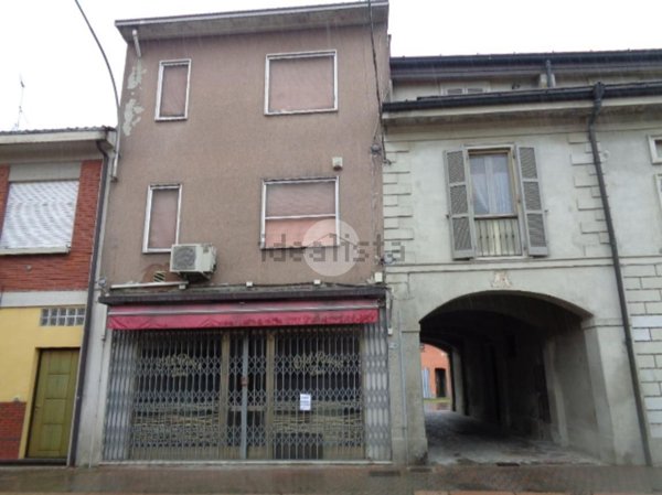 appartamento in vendita a Pieve Porto Morone