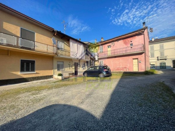 casa semindipendente in vendita a Pieve Porto Morone
