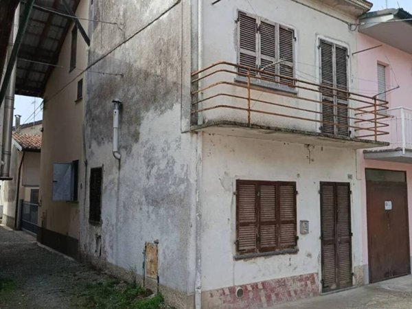 casa indipendente in vendita a Pieve Porto Morone