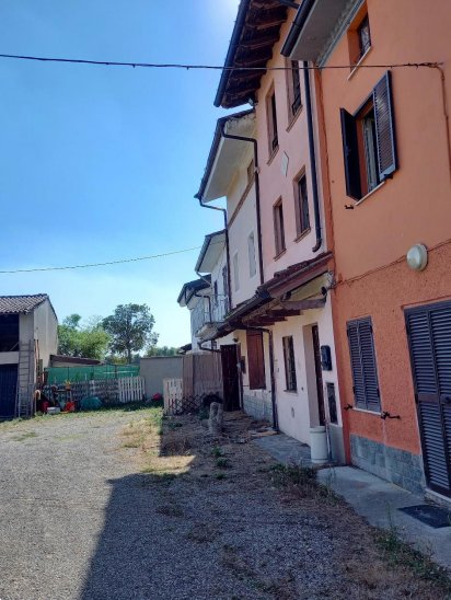 casa indipendente in vendita a Pieve Porto Morone