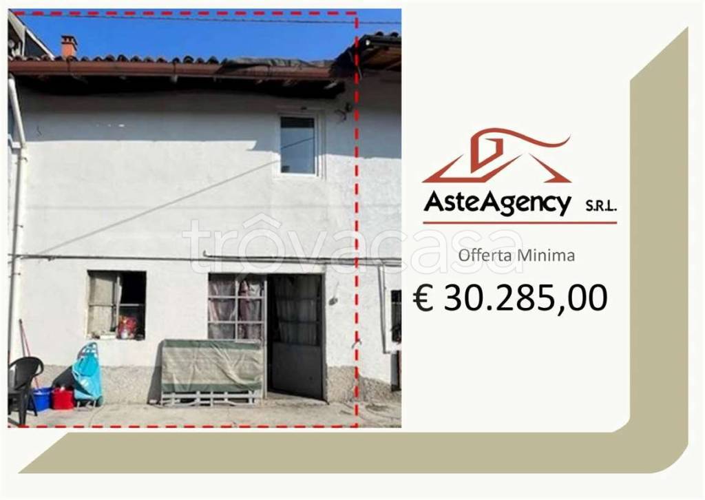 casa indipendente in vendita a Pieve Porto Morone in zona Mezzano