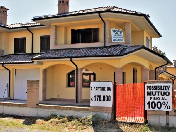 casa indipendente in vendita a Pinarolo Po