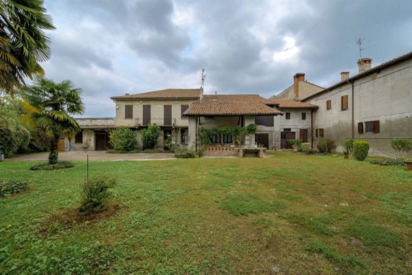 casa indipendente in vendita a Pinarolo Po