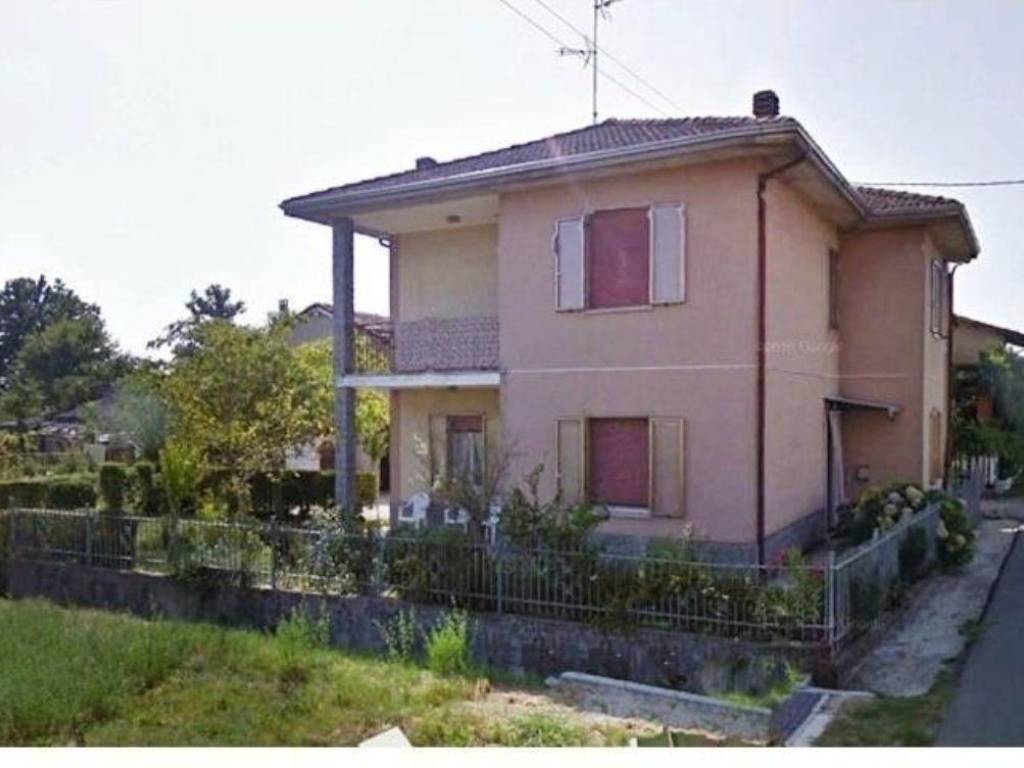 casa indipendente in vendita a Pinarolo Po