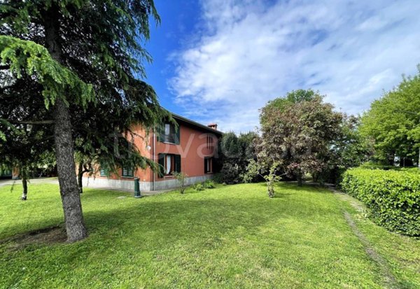 casa indipendente in vendita a Pinarolo Po
