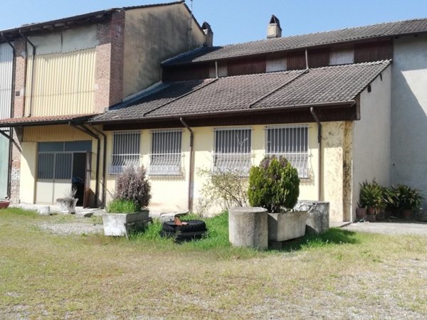 casa semindipendente in vendita a Pinarolo Po