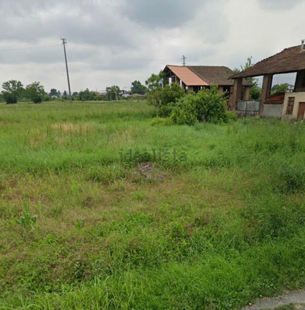 terreno edificabile in vendita a Pinarolo Po