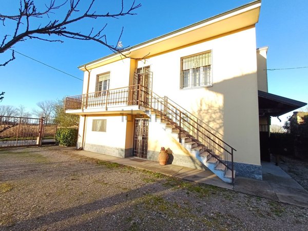 appartamento in vendita a Pinarolo Po