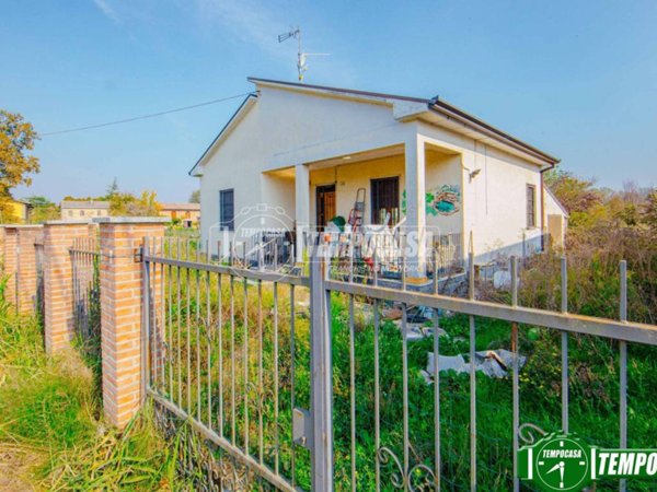 casa indipendente in vendita a Pinarolo Po