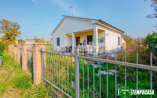 casa indipendente in vendita a Pinarolo Po