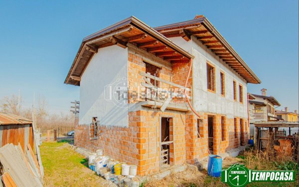 casa indipendente in vendita a Pinarolo Po