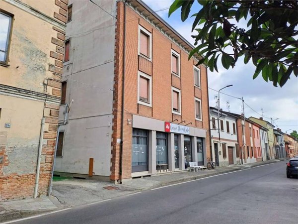 intera palazzina in vendita a Pinarolo Po