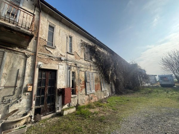 casa indipendente in vendita a Pinarolo Po in zona Castellazzo Depretis