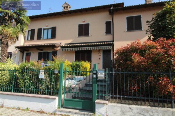 casa indipendente in vendita a Pinarolo Po