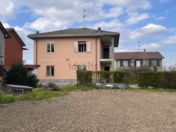 casa indipendente in vendita a Pinarolo Po in zona Negrera