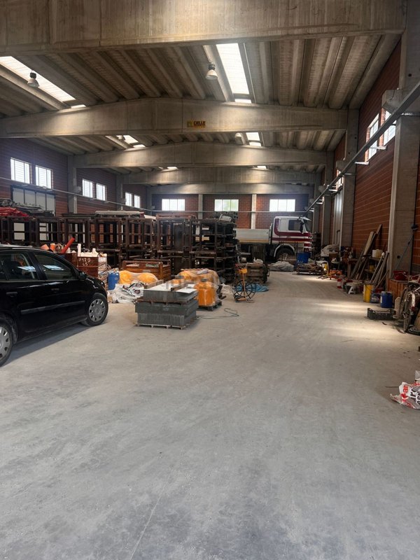 ufficio in vendita a Pinarolo Po in zona Negrera