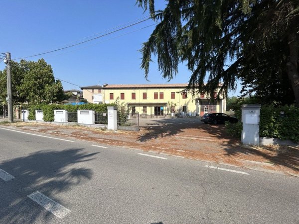 locale di sgombero in vendita a Pinarolo Po in zona Castellazzo Depretis