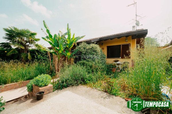 casa indipendente in vendita a Pizzale