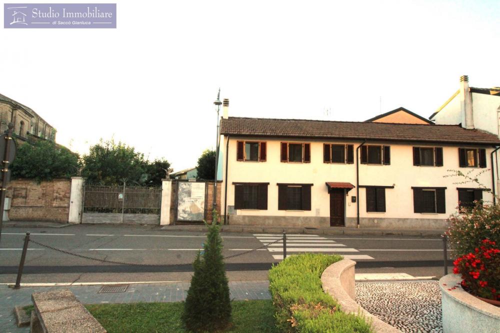 casa indipendente in vendita a Pizzale