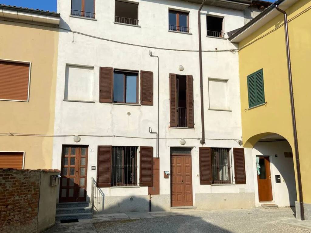 casa indipendente in vendita a Pizzale