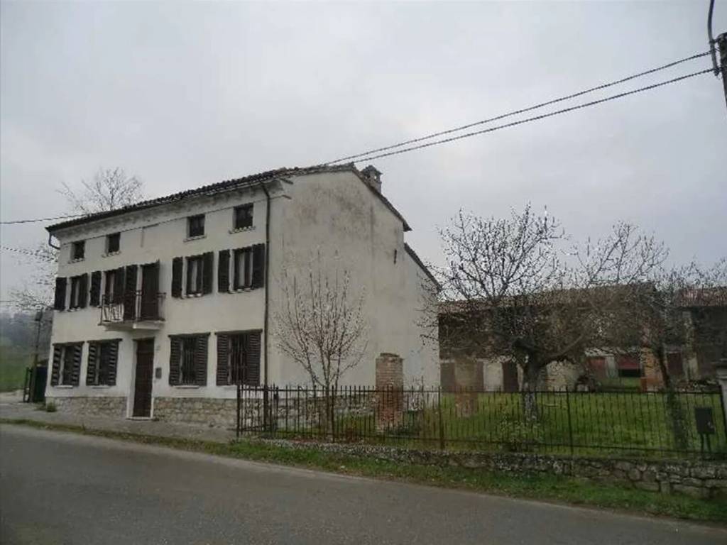 casa indipendente in vendita a Ponte Nizza