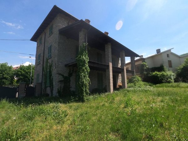 casa indipendente in vendita a Ponte Nizza in zona San Ponzo Semola