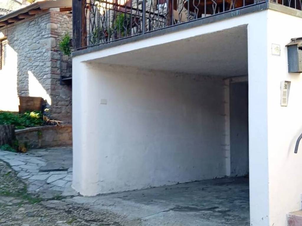 casa indipendente in vendita a Ponte Nizza in zona San Ponzo Semola