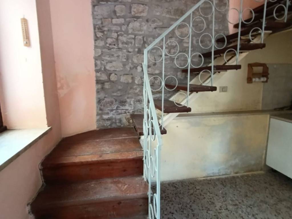 casa indipendente in vendita a Ponte Nizza in zona San Ponzo Semola