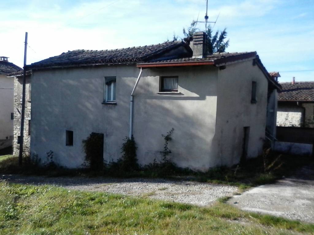 casa indipendente in vendita a Ponte Nizza