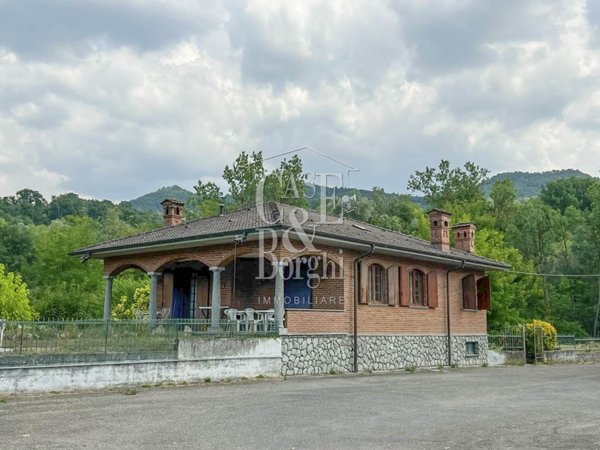 casa indipendente in vendita a Ponte Nizza in zona Casa Minchino