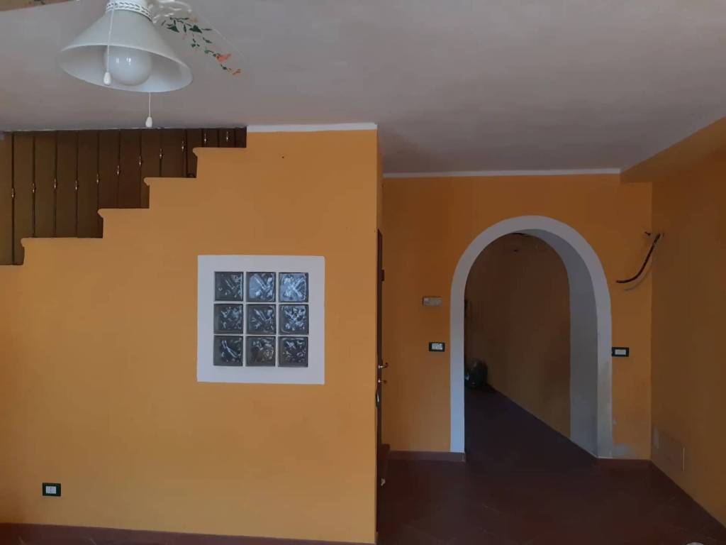 casa indipendente in vendita a Portalbera