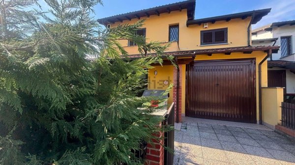 casa indipendente in vendita a Portalbera