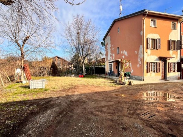 casa indipendente in vendita a Portalbera
