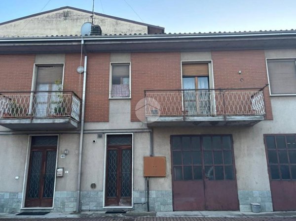 casa indipendente in vendita a Portalbera
