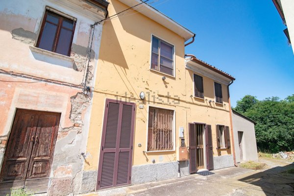 casa semindipendente in vendita a Rea