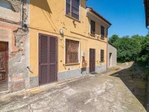 casa indipendente in vendita a Rea