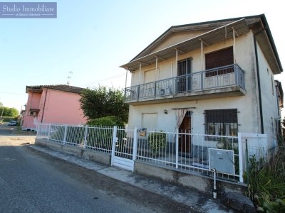 appartamento in vendita a Rea