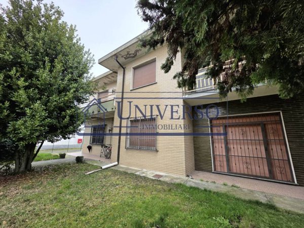 casa indipendente in vendita a Rea