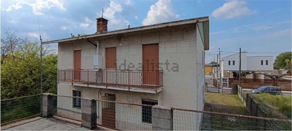 appartamento in vendita a Rea