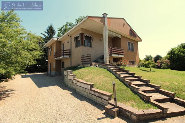 casa indipendente in vendita a Rea