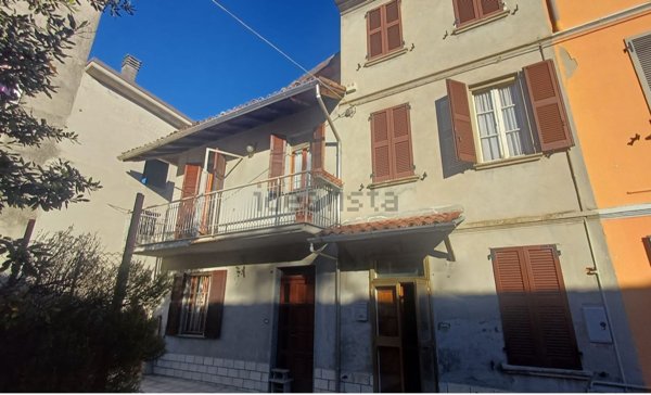 casa semindipendente in vendita a Redavalle