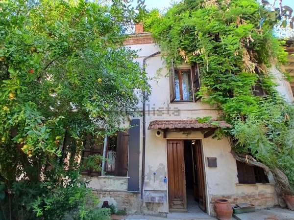 casa indipendente in vendita a Redavalle in zona Casa Ramati