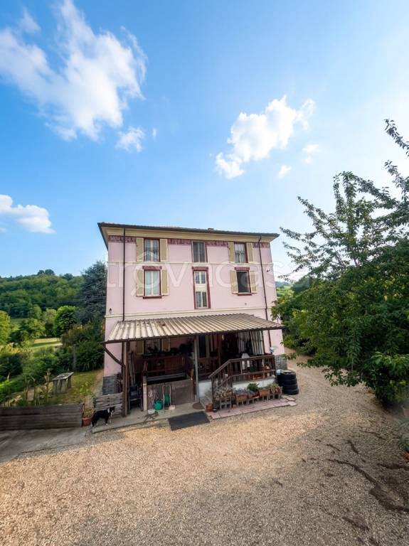 casa indipendente in vendita a Redavalle in zona Casa Ramati