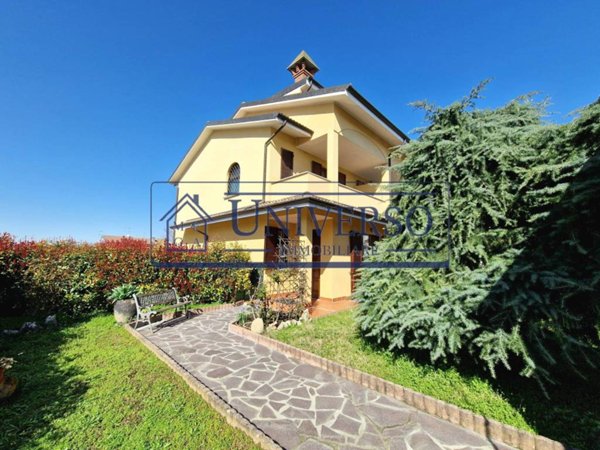 casa indipendente in vendita a Retorbido