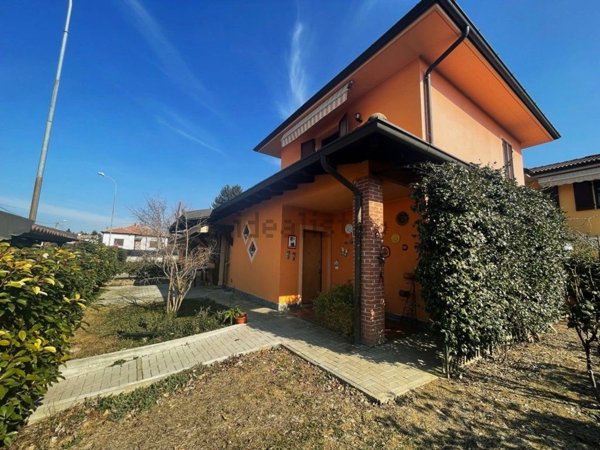 casa indipendente in vendita a Retorbido